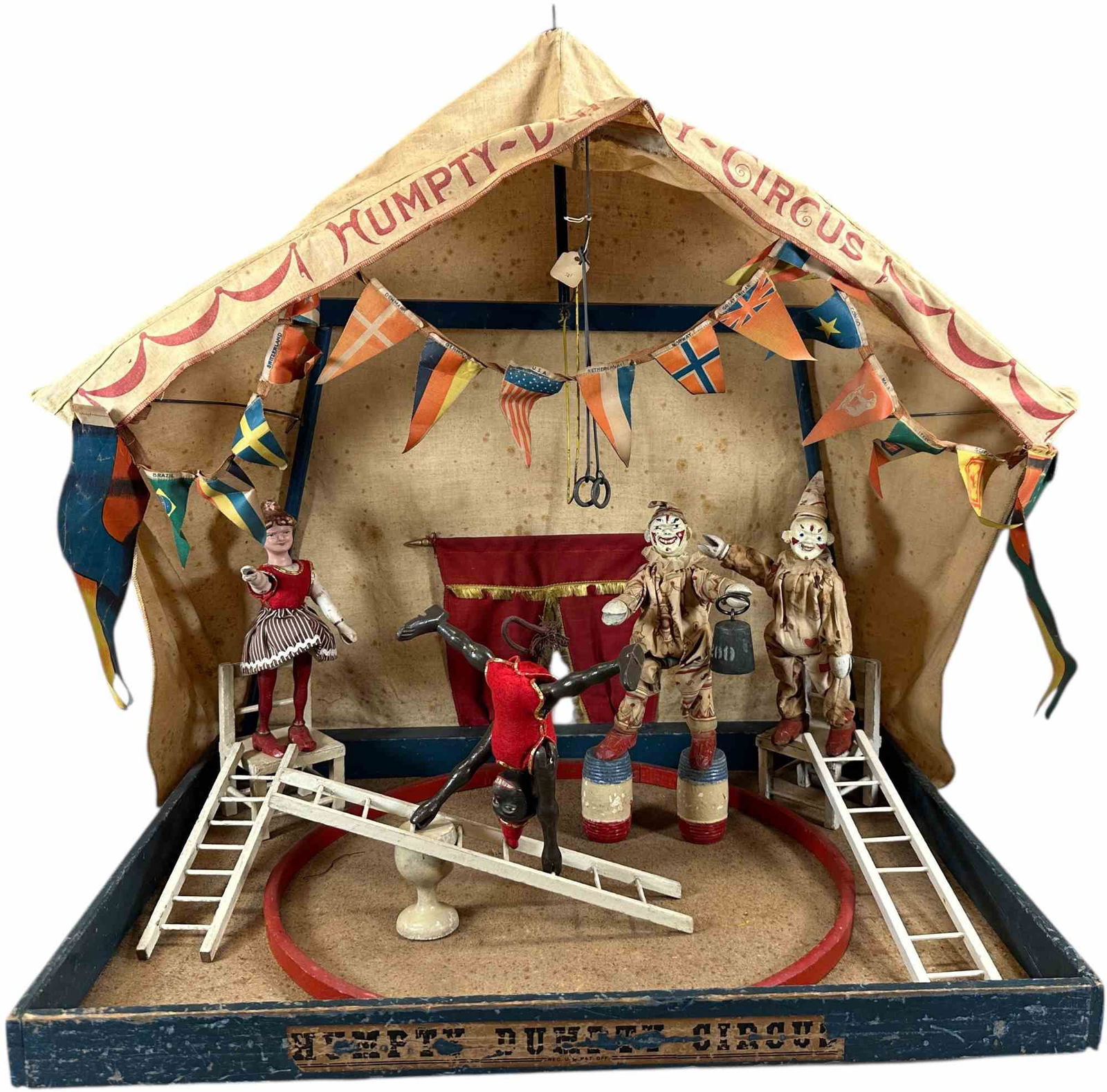 BOXED SCHOENHUT SMALL RING CIRCUS TENT (1 of 18)