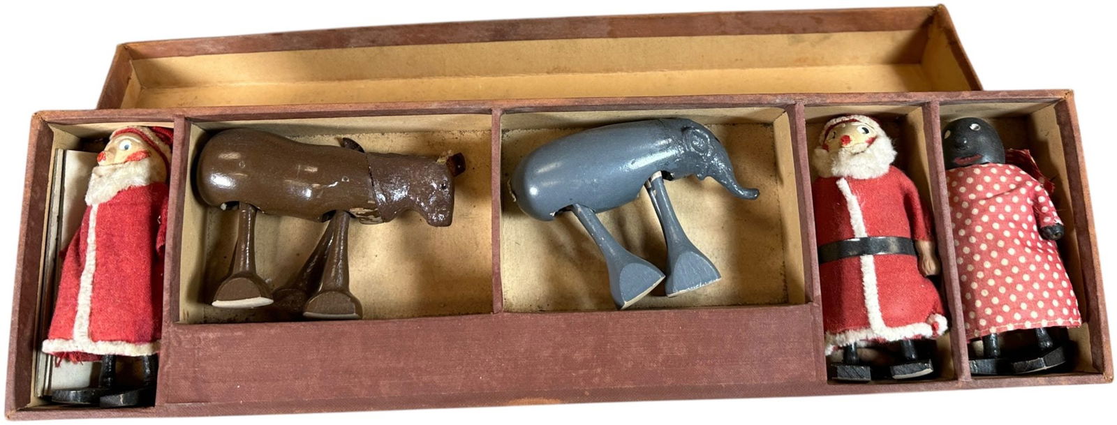 BOXED WILSON WALKIES RAMP WALKERS: 452. BOXED WILSON WALKIES RAMP WALKERS | 4.5" h. | (Pristine Condition) | $100 - $200