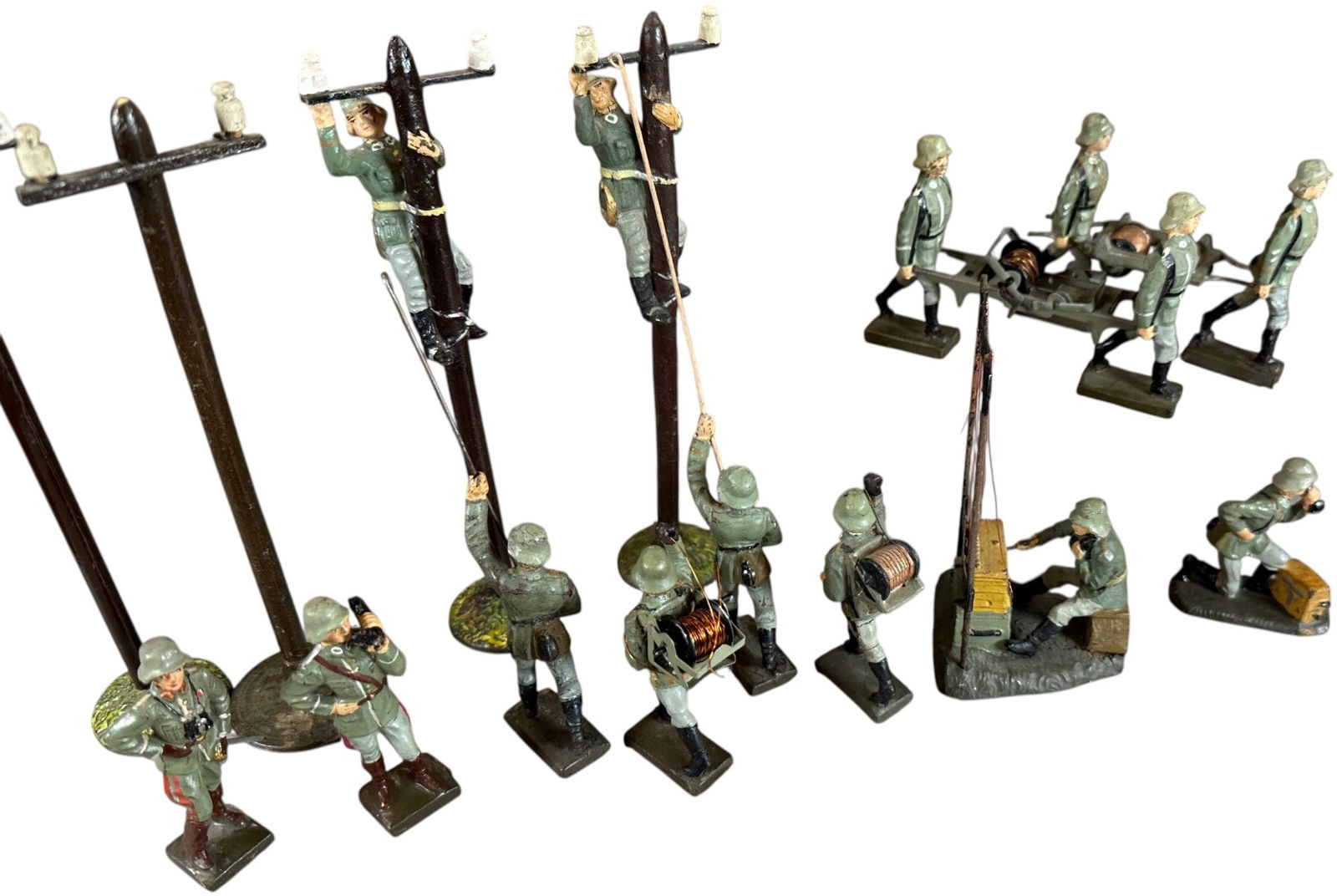 LINEOL GERMAN ARMY COMMUNICATION PERSONNEL (1 of 8)