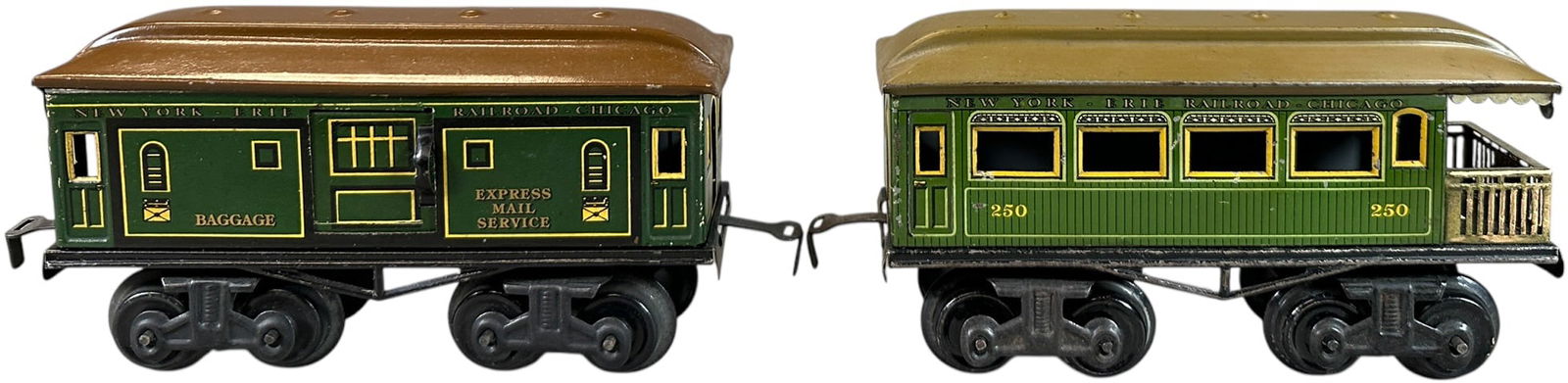 BING NEW YORK ERIE CHICAGO TRAIN CARS: 42. BING NEW YORK ERIE CHICAGO TRAIN CARS | O gauge. | 8.5" l. loco | (Excellent Condition) | $300 - $600