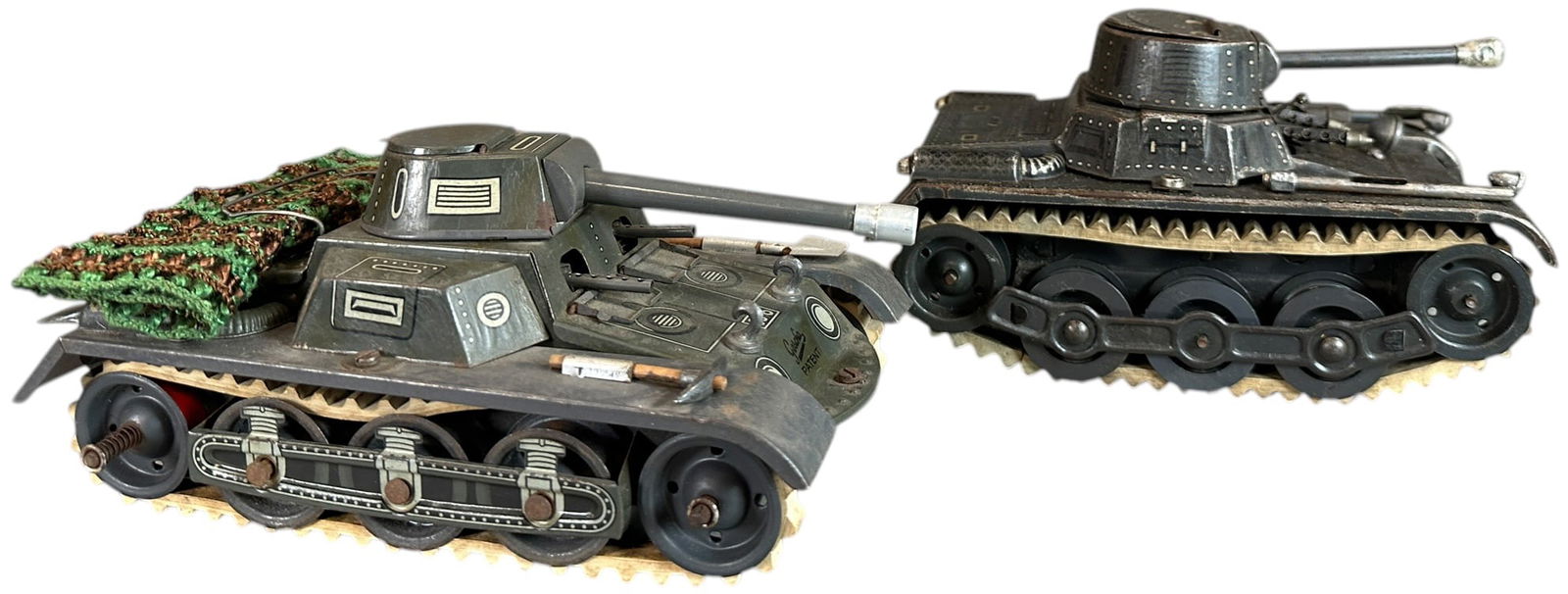 GESCHE & GAMA ARMY TANKS (1 of 7)
