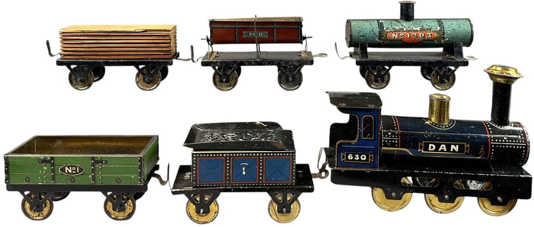 RARE HESS FREIGHT TRAIN SET: 101. RARE HESS FREIGHT TRAIN SET | Provenance: The Chuck Ehlers Hess Collection. | 6.5" l. loco | (Excellent Condition) | $400 - $800