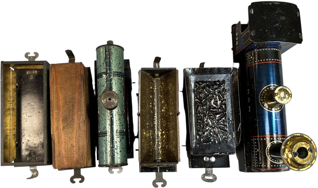 RARE HESS FREIGHT TRAIN SET - 3