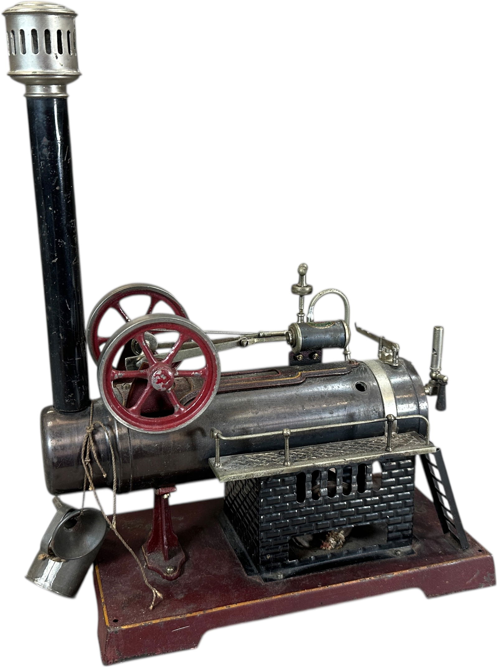 DOLL OVERTYPE STEAM ENGINE (1 of 7)