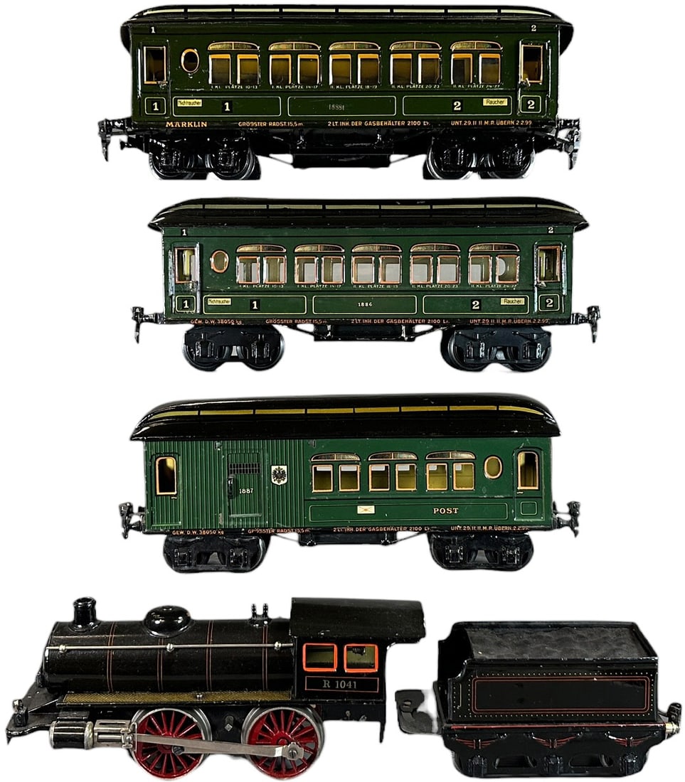 MARKLIN PASSENGER TRAIN SET: 234. MARKLIN PASSENGER TRAIN SET | Gauge 1, clockwork. | 11.5" l. loco | Some minor touch-up to two roofs & tender, (Excellent Condition) | $500 - $1,000