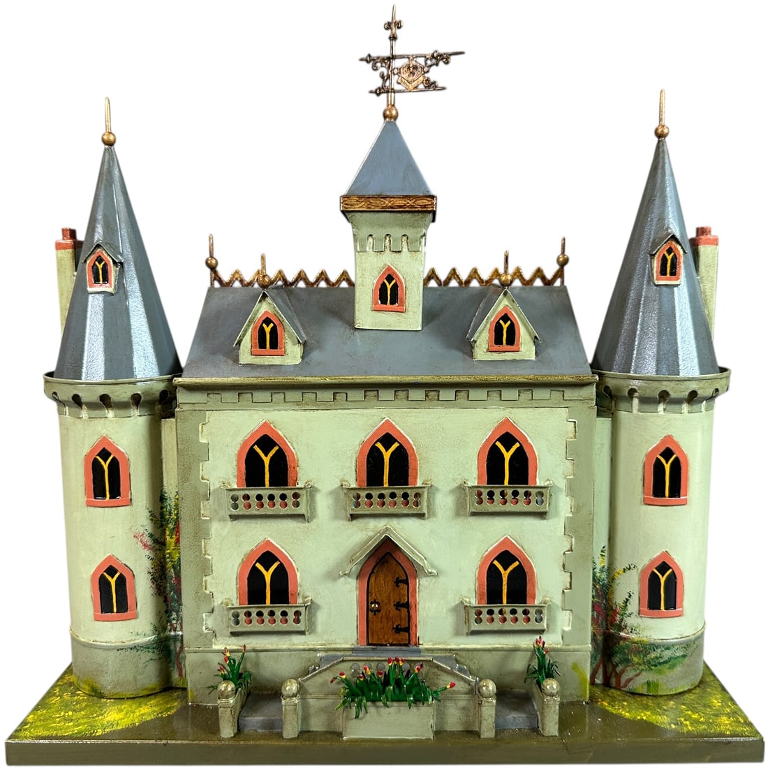 TINPLATE CASTLE IN ROCK & GRANER STYLE: 276. TINPLATE CASTLE IN ROCK & GRANER STYLE | Tinplate, hand painted, made by William Becker of Philadelphia in the style of Rock & Graner and other early German manufactures. | 12 x 3.5 x 12.5" lwh.