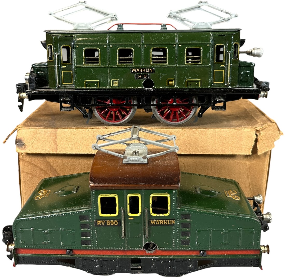 MARKLIN RS & RV SWISS LOCOMOTIVES: 291. MARKLIN RS & RV SWISS LOCOMOTIVES | O gauge, clockwork, one with original box. | 8.5" l. | (Excellent Condition) | $400 - $700