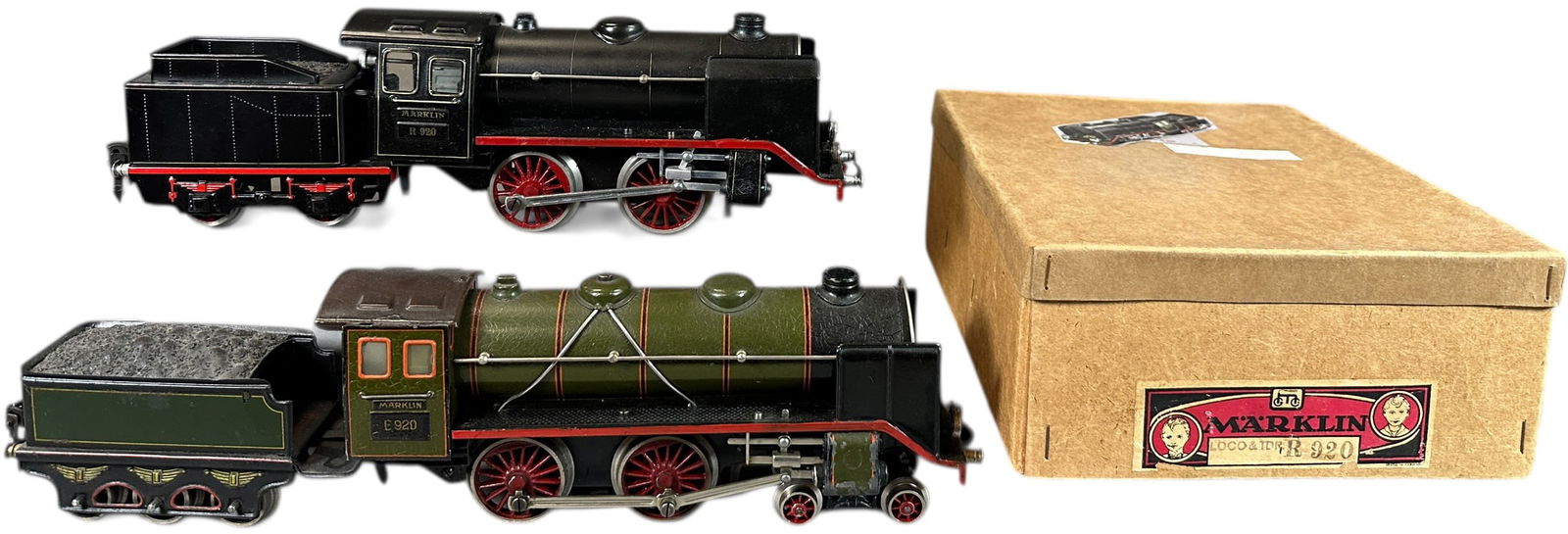 MARKLIN E920 & R920 LOCOMOTIVES: 293. MARKLIN E920 & R920 LOCOMOTIVES | O gauge, clockwork. | 7" l. loco | E920 tender has small spot of touch-up and replaced pony wheels, E920 loco (Excellent Condition), R920 loco (Pristine Conditio