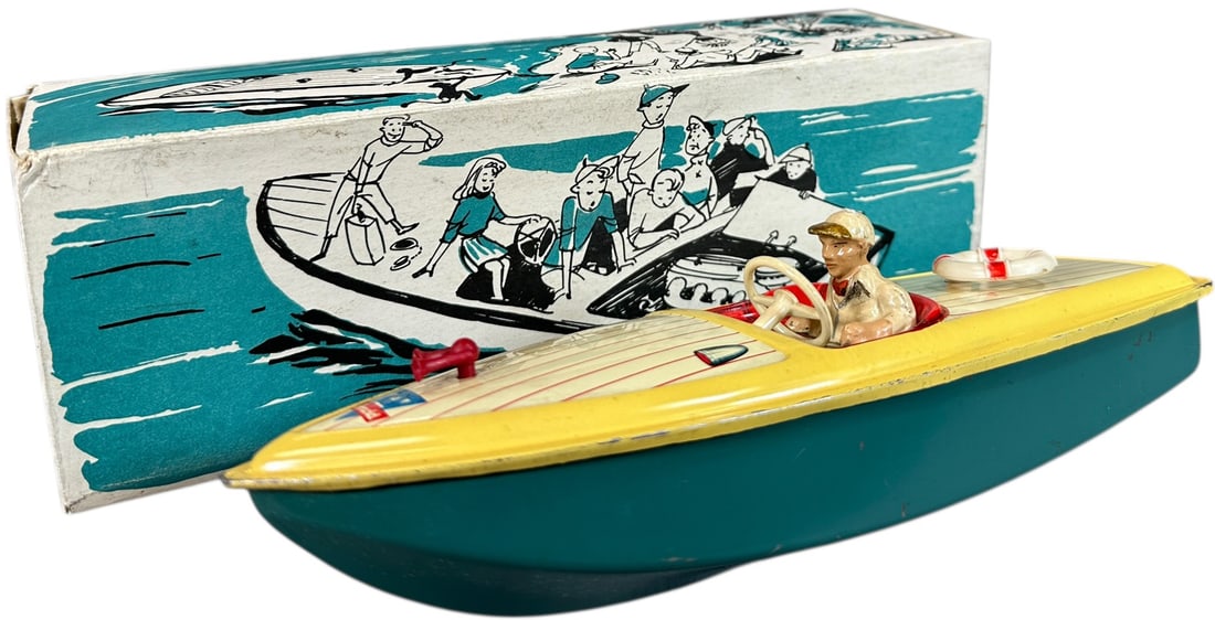 BOXED ARNOLD SPEED BOAT: 319. BOXED ARNOLD SPEED BOAT | 9.5" l. | (Excellent to Pristine Condition) | $300 - $500