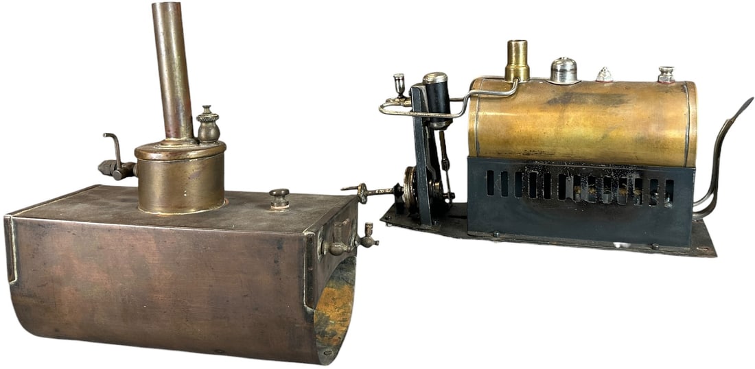 TWO LARGE STEAM ENGINES FOR GERMAN BOATS: 323. TWO LARGE STEAM ENGINES FOR GERMAN BOATS | 8.5" l. | (Very Good Condition) | $300 - $900