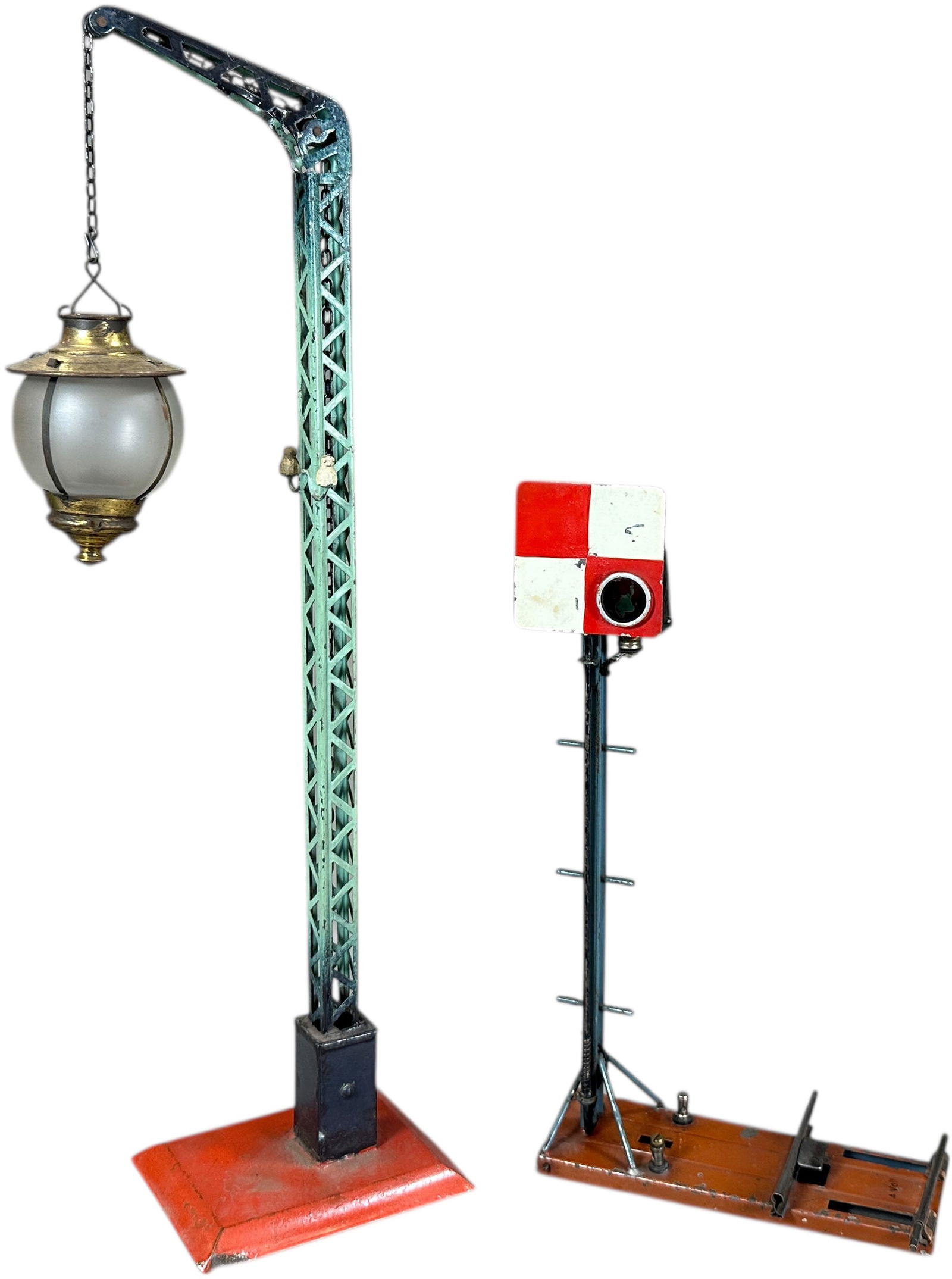 BING HANGING LAMP & TRACK SIGNAL: 334. BING HANGING LAMP & TRACK SIGNAL | Oil lamp, electric signal. | 17" h. | Minor touch-up to top and bottom of post, overall (Excellent Condition) | $300 - $600