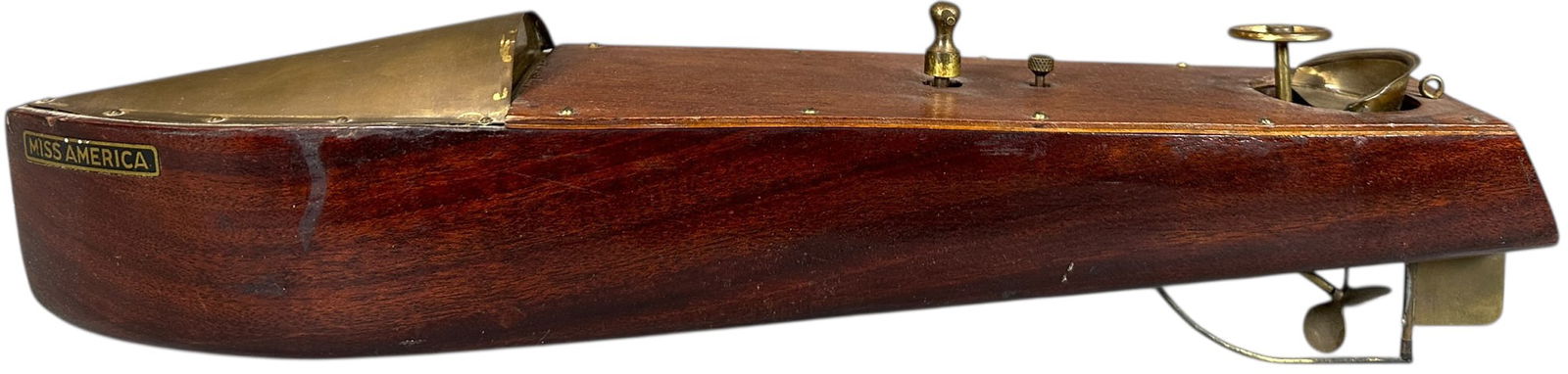 MENGEL PLAYTHINGS MISS AMERICA WOODEN BOAT: 391. MENGEL PLAYTHINGS MISS AMERICA WOODEN BOAT | USA, wind-up driven. | 19" l. | (Excellent Condition) | $200 - $300