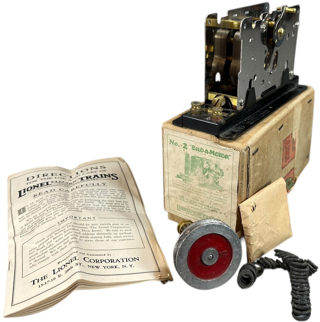 BOXED LIONEL NO.2 BILD-A-MOTOR: 442. BOXED LIONEL NO.2 BILD-A-MOTOR | 7.5" l. | (Excellent to Pristine Condition) | $150 - $300