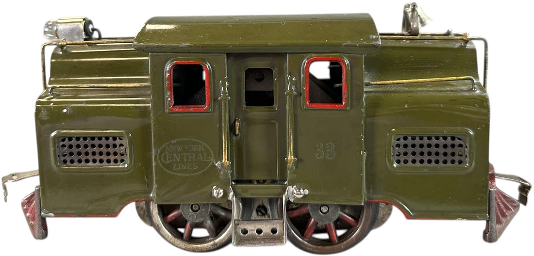 HIGH GRADE LIONEL SUPER MOTOR NO. 33 LOCOMOTIVE: 478. HIGH GRADE LIONEL SUPER MOTOR NO. 33 LOCOMOTIVE | Standard gauge. | 8" l. | (Excellent to Pristine Condition) | $300 - $600