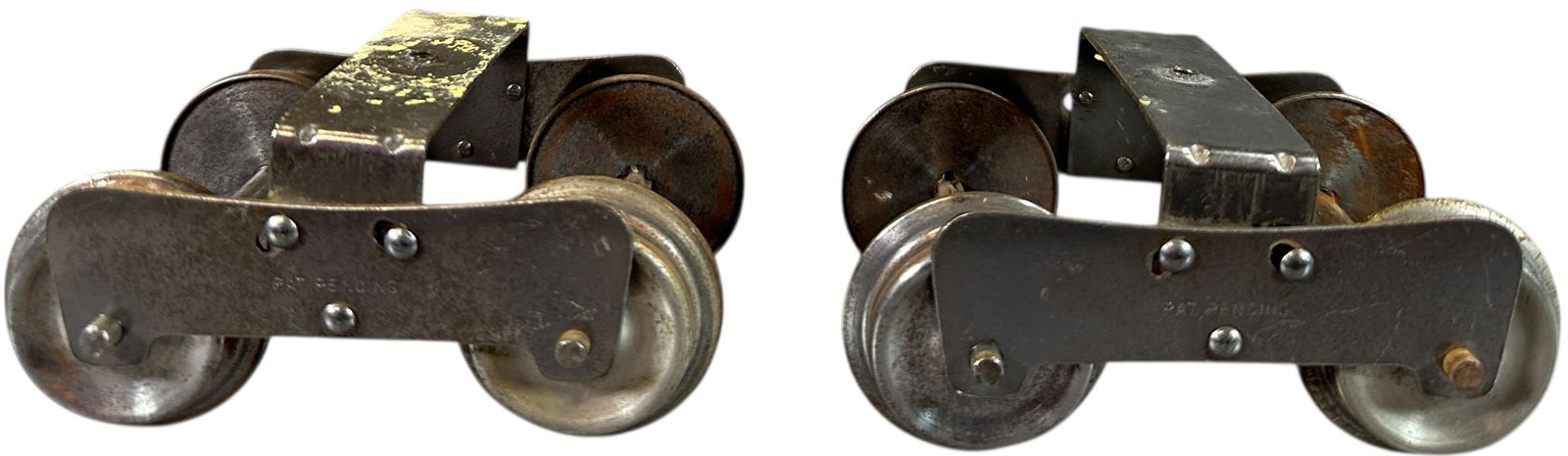 ORIGINAL LIONEL SOLID FRAME 10 SERIES TRUCKS: 487. ORIGINAL LIONEL SOLID FRAME 10 SERIES TRUCKS | Standard gauge. Provenance: Bradley Kaplan Collection. | 4.5" l. | (Excellent Condition) | $250 - $500