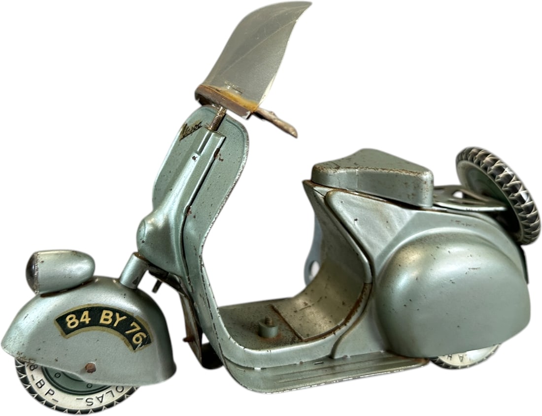 LA HOTTE SAINT NICHOLAS VESPA AR 201 (1 of 8)
