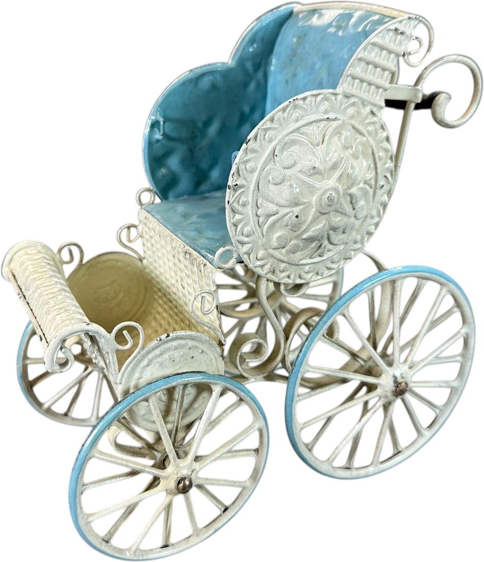 VERY DETAILED MARKLIN BABY PRAM (1 of 7)