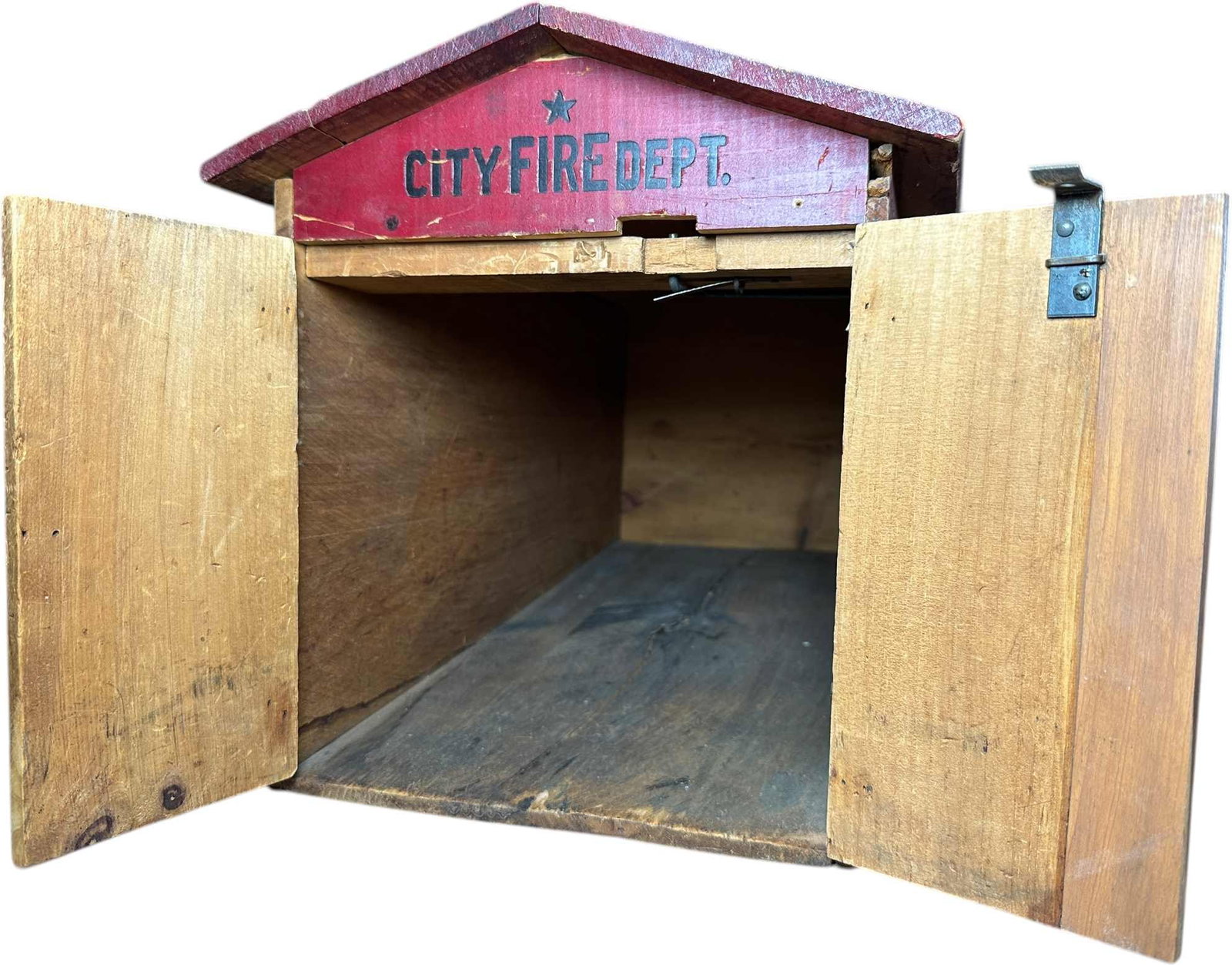 LARGE CONVERSE FIRE HOUSE - 5