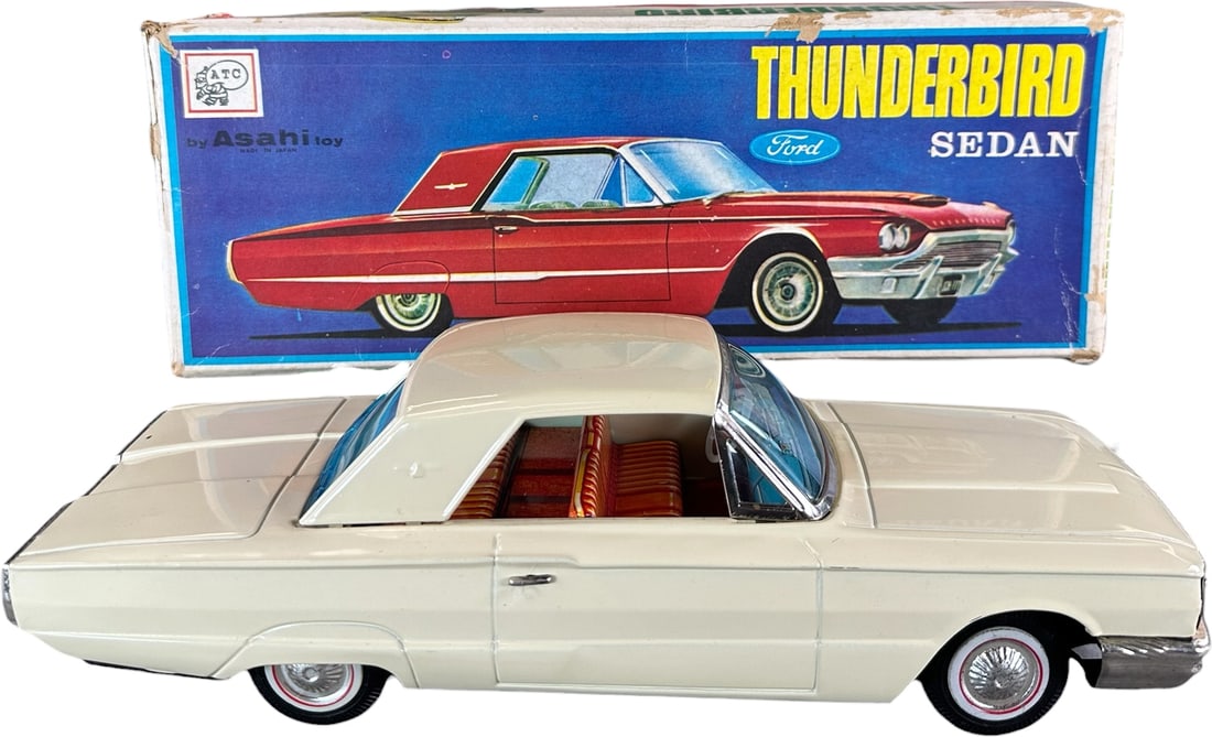 BOXED ASAHI ATC FORD THUNDERBIRD (1 of 12)