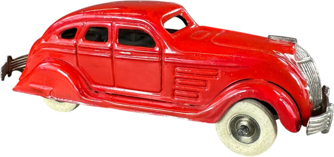 SMALL KURAMOCHI 1936 CHRYSLER AIRFLOW (1 of 10)