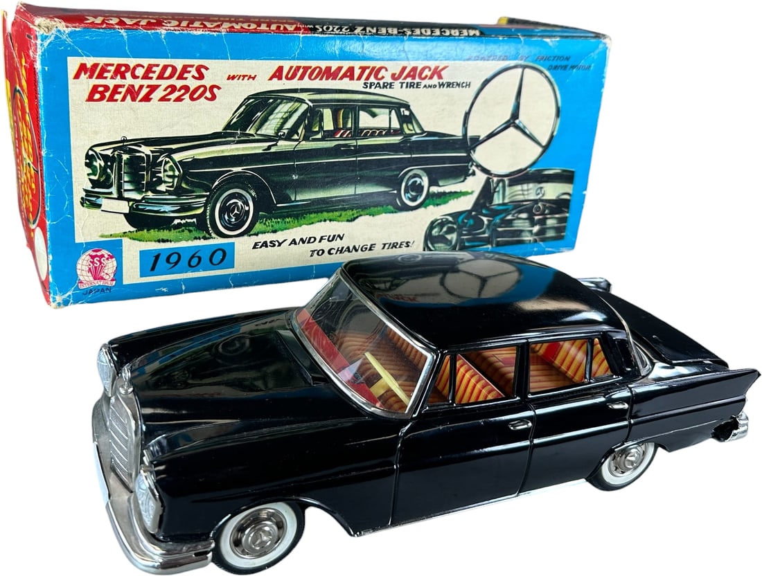 BOXED CRAGSTAN MERCEDES 220S W/ LIFTING JACK (1 of 13)