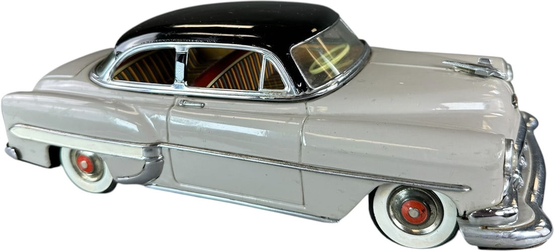 LINEMAR 1954 CHEVROLET TWO-DOOR SEDAN (1 of 12)