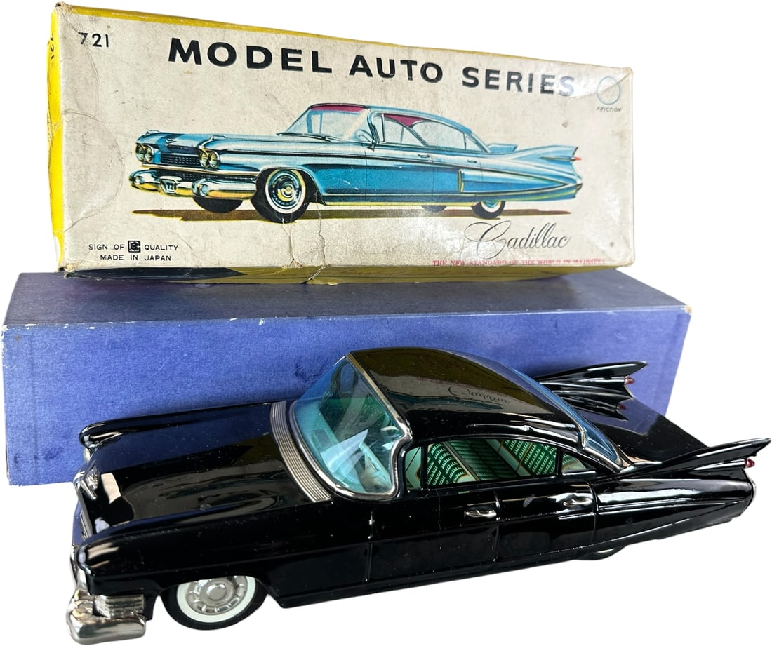 BOXED BANDAI CADILLAC SEDAN (1 of 13)