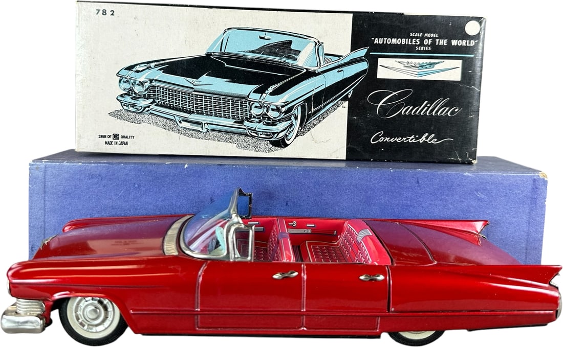 BOXED BANDAI CADILLAC CONVERTIBLE (1 of 11)