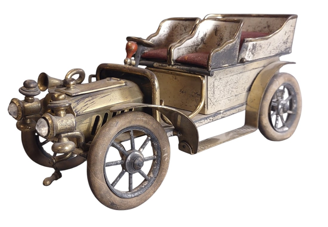 AUTOMOBILE CIGARETTE AND MATCH HOLDER (1 of 10)