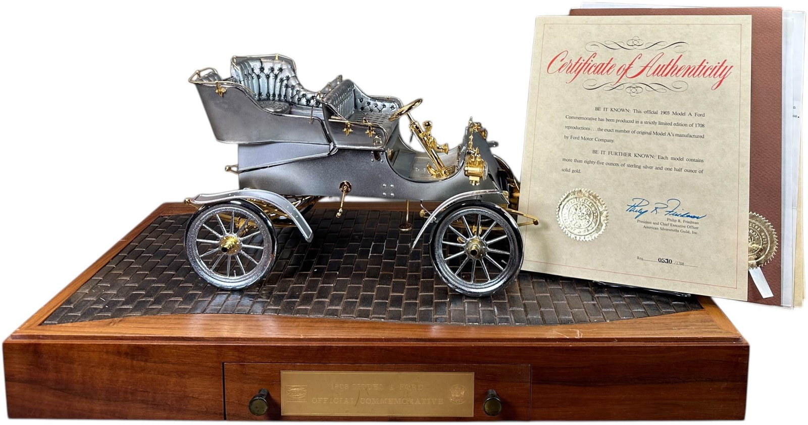 OFFICIAL COMMEMORATIVE 1903 MODEL A FORD (1 of 20)
