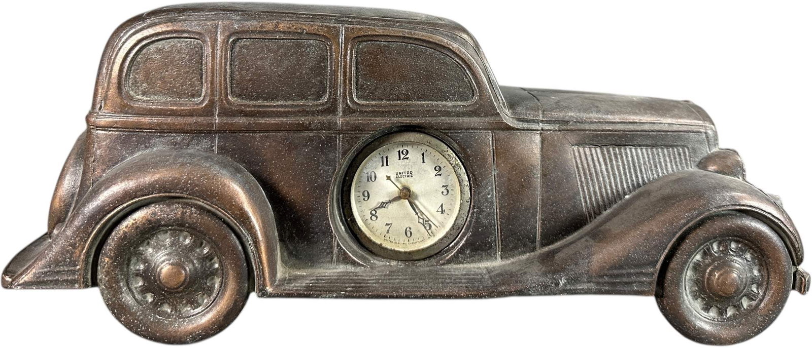 LARGE ELECTRIC AUTOMOBILE DESK CLOCK (1 of 7)