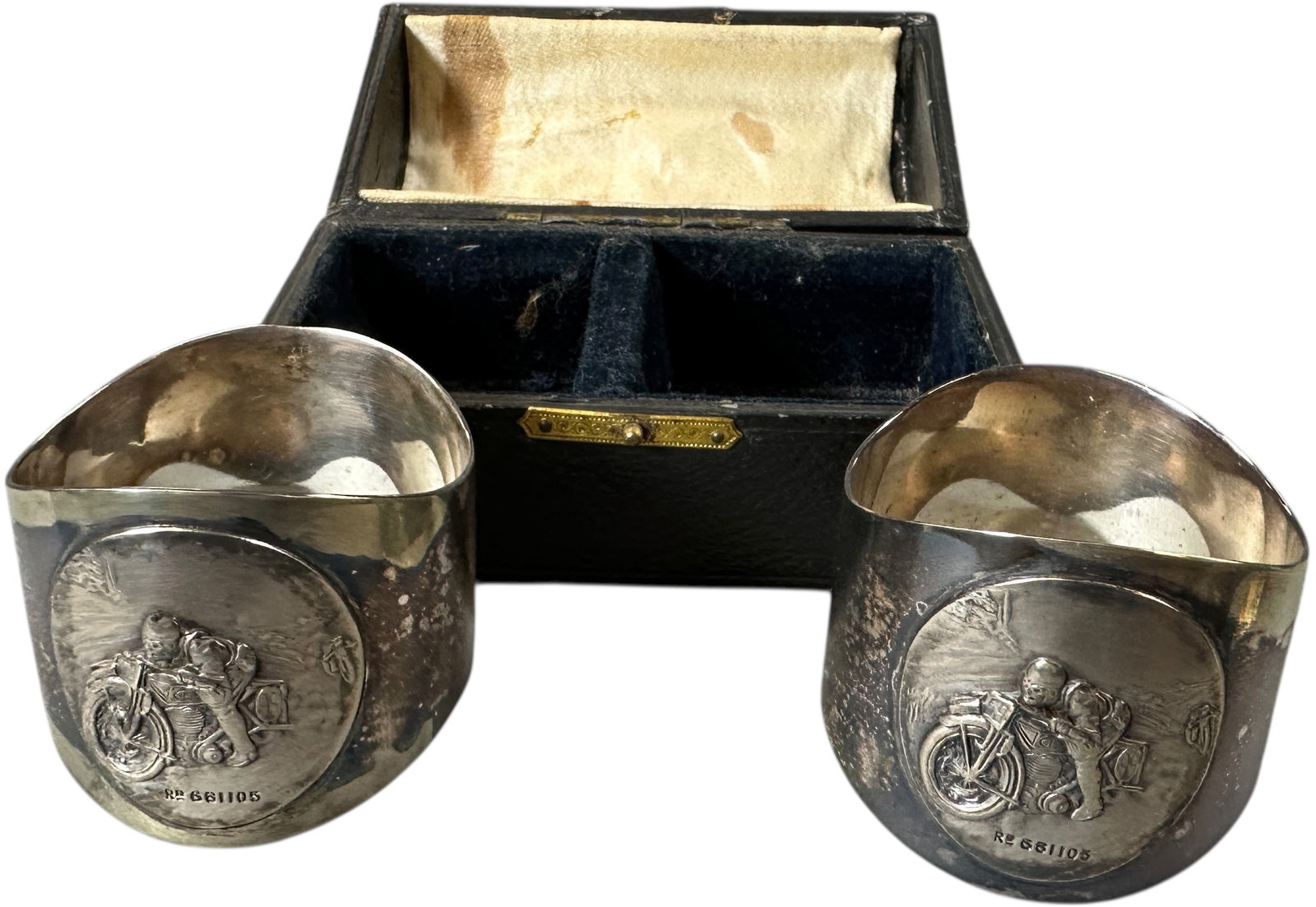 STERLING MOTORCYCLE NAPKIN RINGS IN CASE (1 of 3)