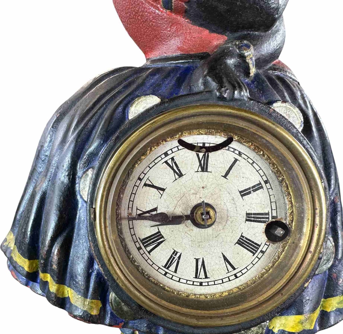 TOPSY BLINKING EYE CLOCK - 4
