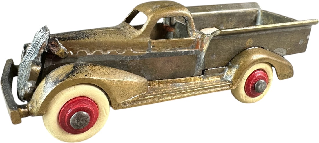 DEN LASALLE PICK-UP BRASS PATTERN: 272. DEN LASALLE PICK-UP BRASS PATTERN | Provenance: Ira Bernstein Collection. | 5" l. | (Excellent Condition) | $400 - $700