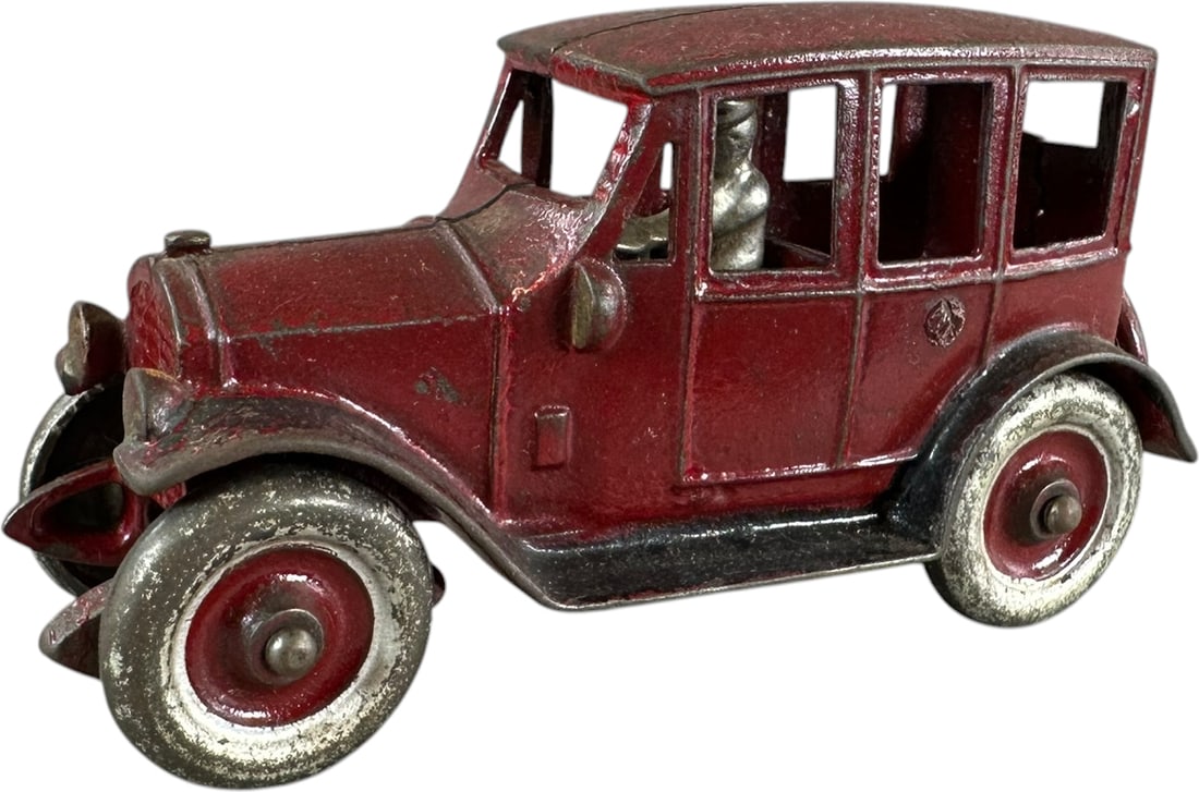 SMALL KENTON 1920S SEDAN: 280. SMALL KENTON 1920S SEDAN | Ex: Tony Lasala Collection. | 6" l. | (Very Good to Excellent Condition) | $300 - $500