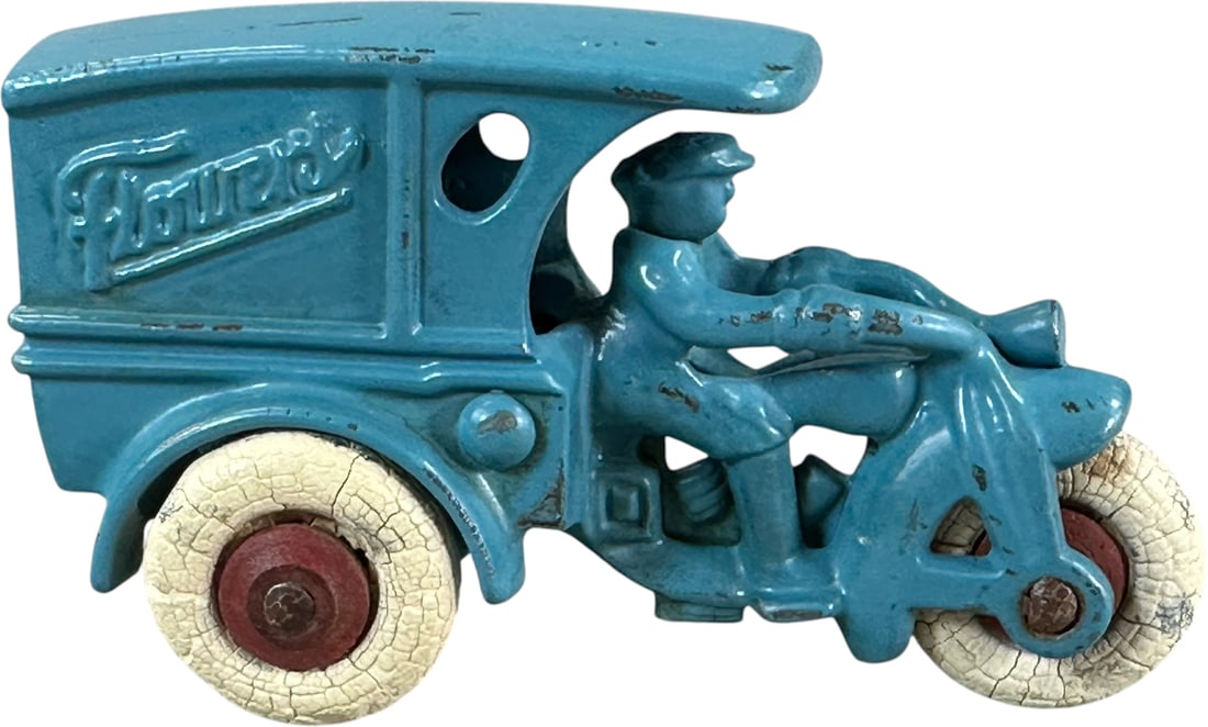 SMALL HUBLEY SAY IT WITH FLOWERS CYCLE (1 of 7)