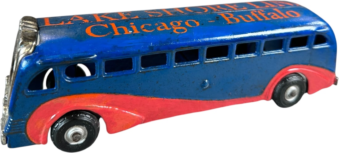 ARCADE BUS - PRIVATE LAKE SHORE LINES (1 of 9)