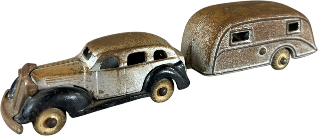 KENTON 1936 PONTIAC SEDAN W/ TRAILER (1 of 8)