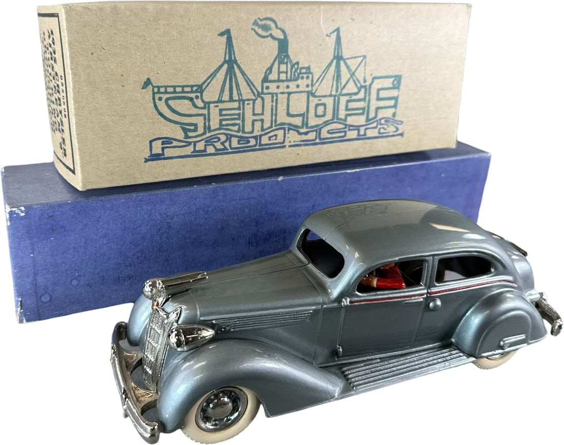 BOXED SEHLOFF 1935 CHRYSLER COUPE (1 of 8)