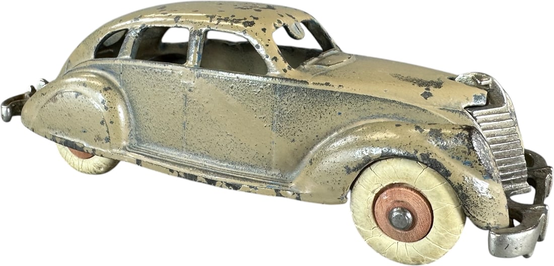 HUBLEY LINCOLN ZEPHYR SEDAN (1 of 9)