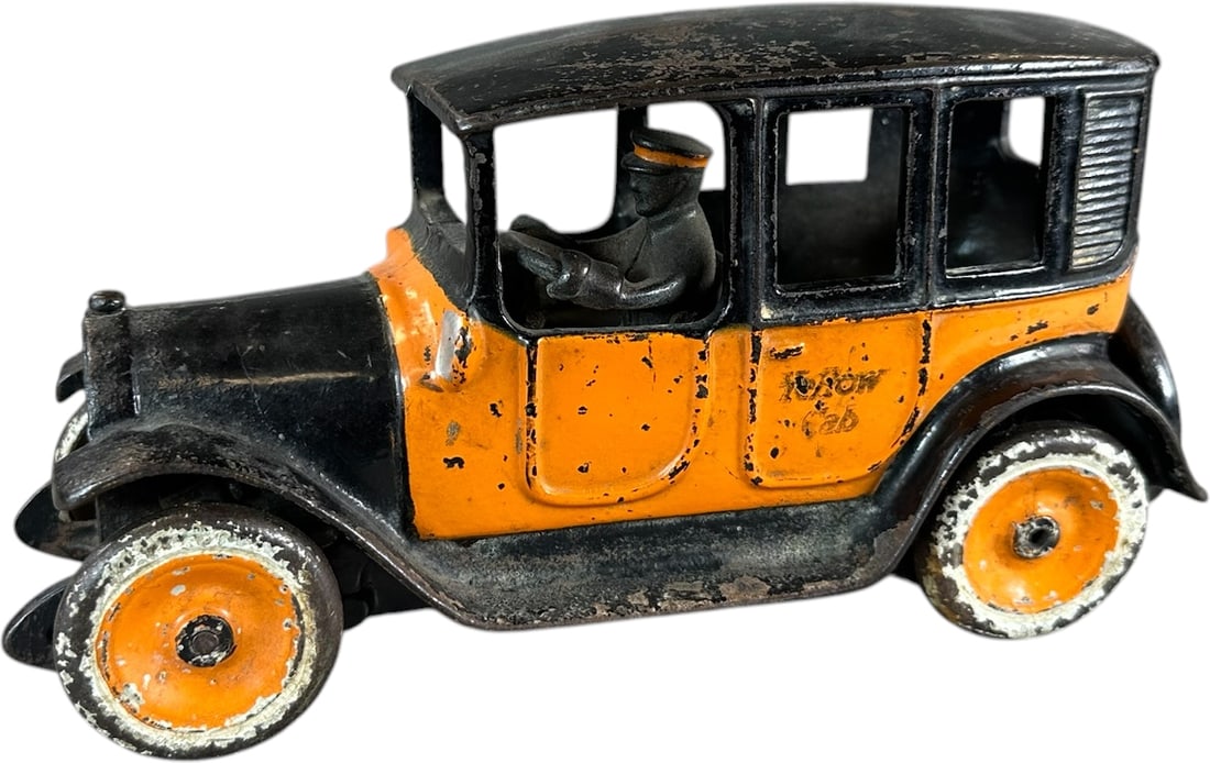 ARCADE YELLOW CAB TAXI (1 of 12)