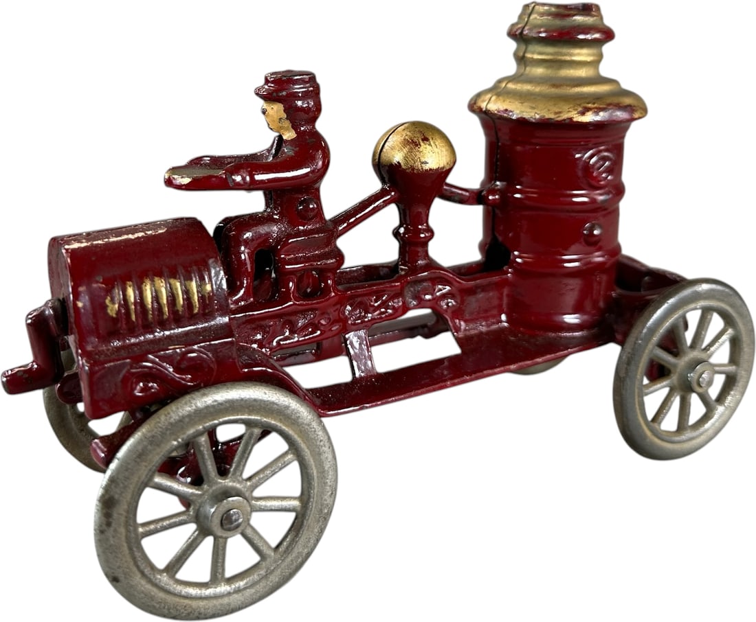 VERY EARLY FIRE PUMPER TRUCK (1 of 10)