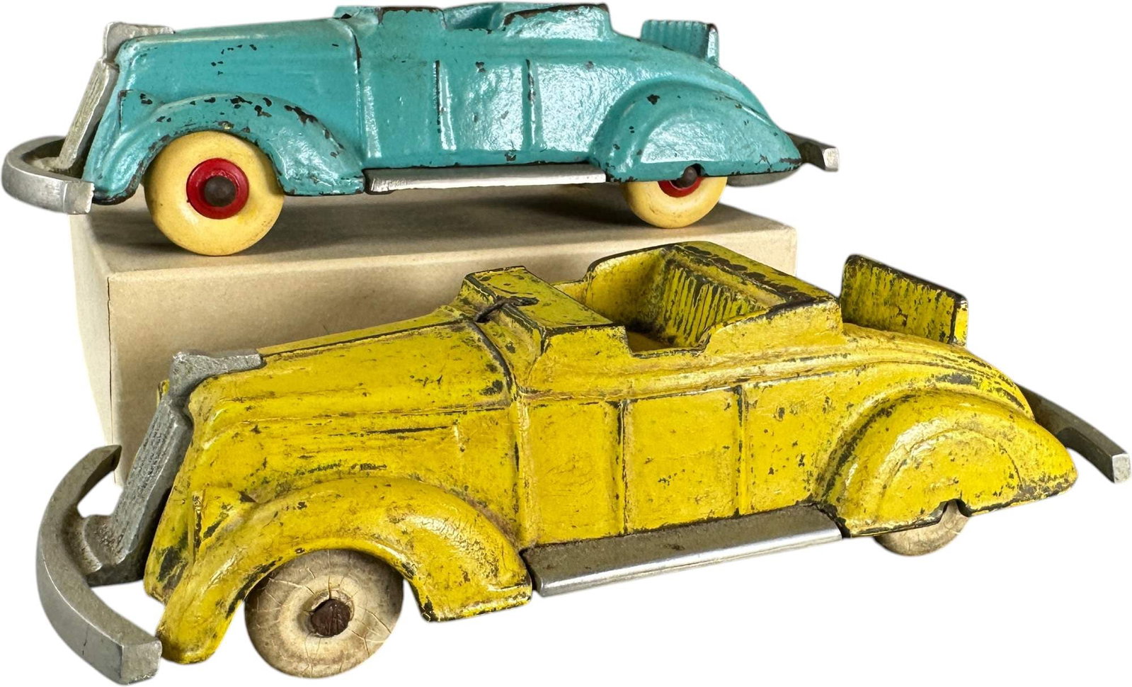 TWO 1936 NASH LAFAYETTE OPEN ROADSTERS: 425. TWO 1936 NASH LAFAYETTE OPEN ROADSTERS | Ex: Tony Lasala Collection. | 7" l. | Blue is restored, yellow is original in (Very Good Condition) | $400 - $800