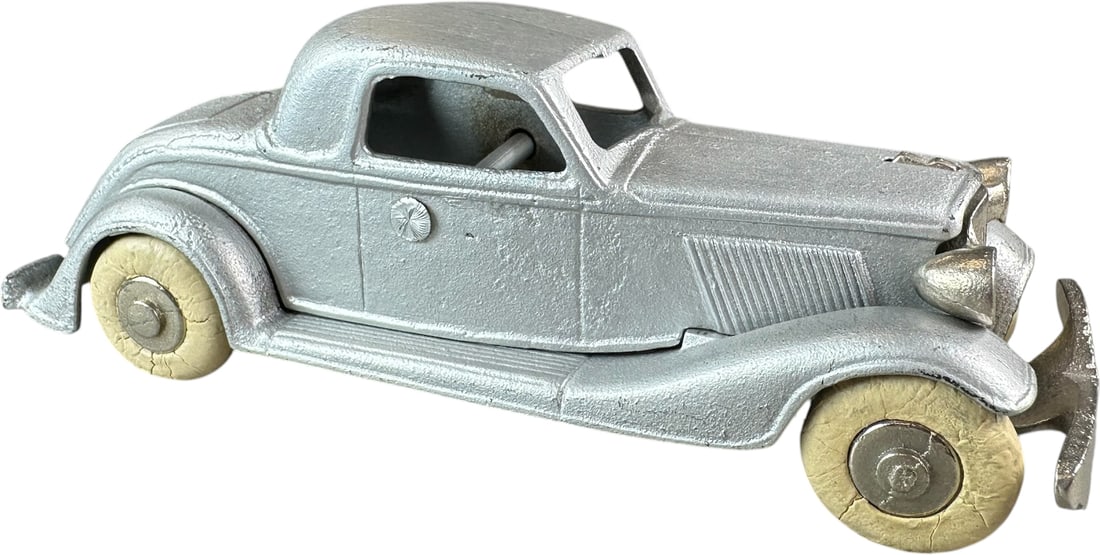 KILGORE 1933 GRAHAM COUPE: 454. KILGORE 1933 GRAHAM COUPE | Provenance: Ira Bernstein Collection. | 6.5" l. | Overpainted, (Excellent Condition) | $400 - $600