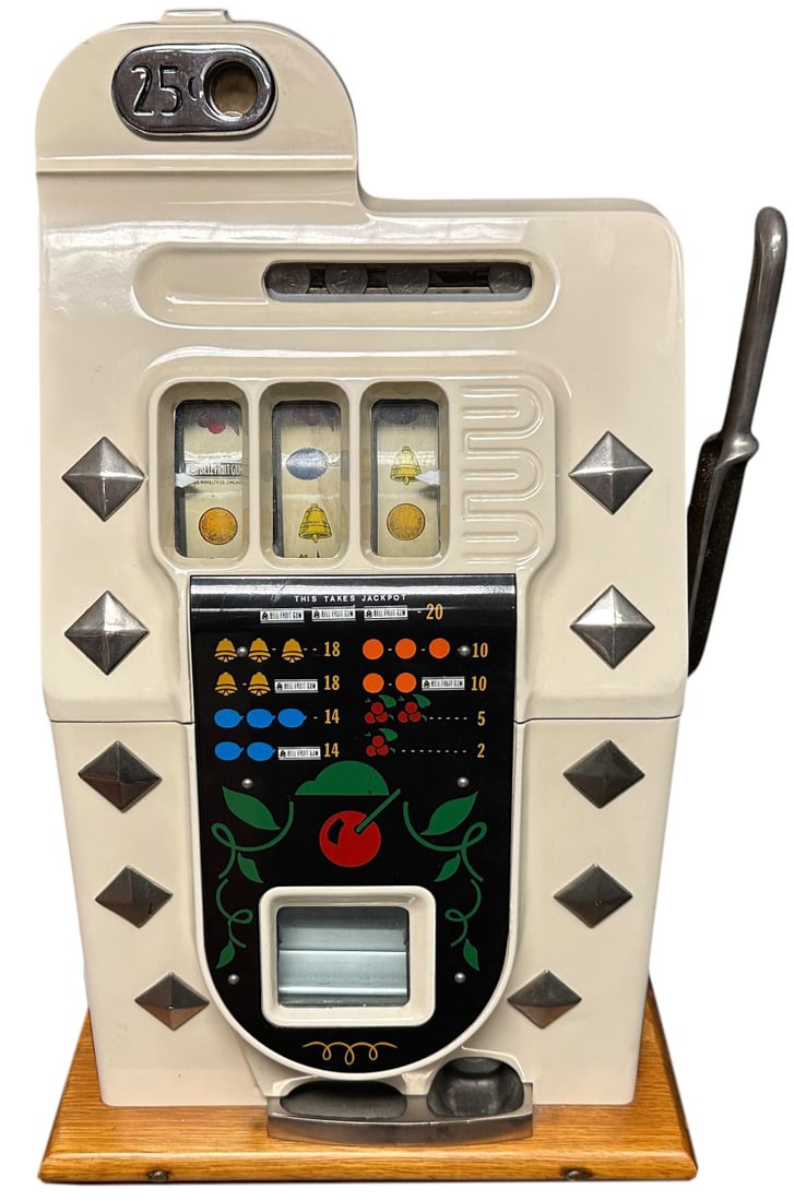 25-CENT MILLS NOVELTY DIAMOND FRONT SLOT MACHINE (1 of 11)