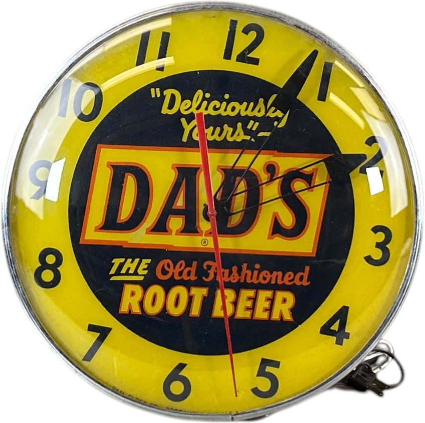 DADS ROOT BEER CLOCK (1 of 4)