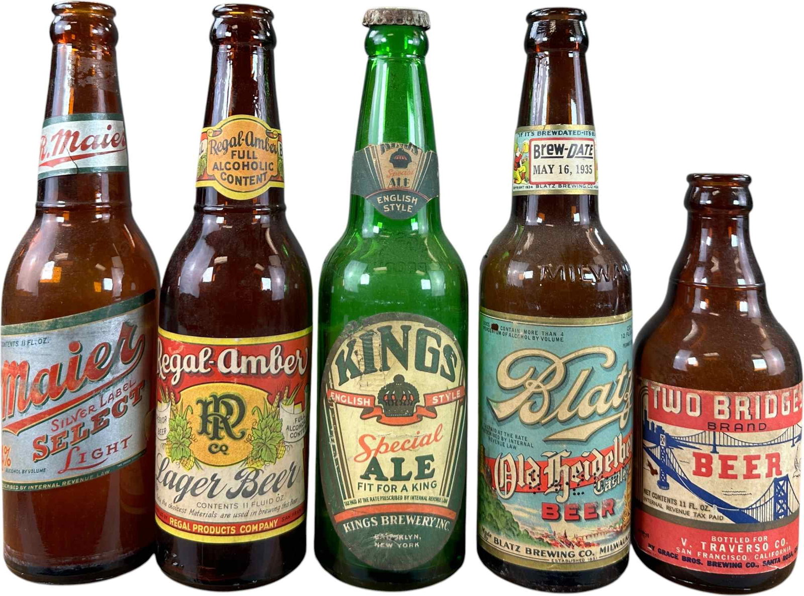 LOT OF FIVE VINTAGE BEER & ALE BOTTLES (1 of 5)
