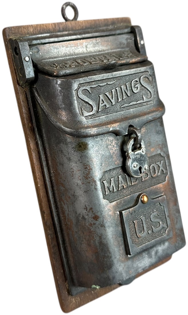 HANGING US MAILBOX STILL BANK (1 of 6)