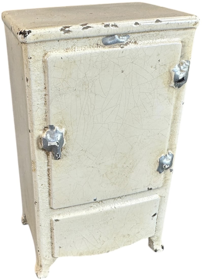 MAYFLOWER REFRIGERATOR STILL BANK (1 of 6)