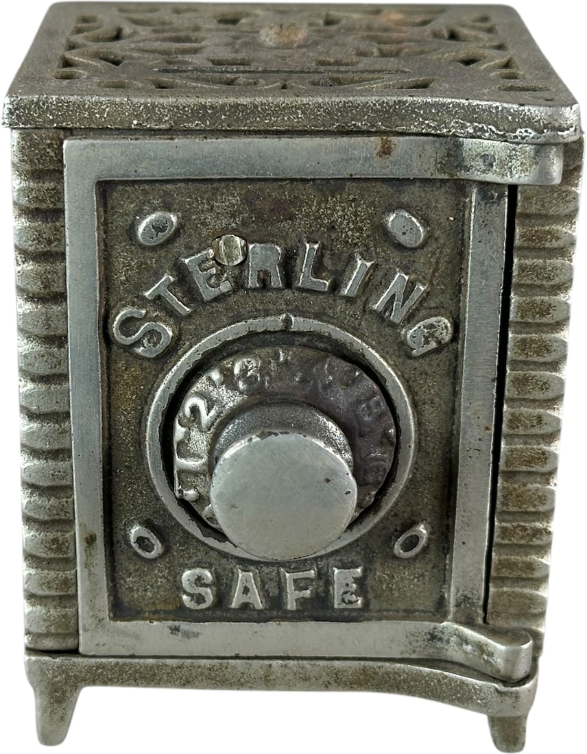 STERLING SAFE STILL BANK (1 of 7)